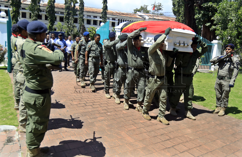 Eis Ministru Gil Alves Haloot Ona Iha Semitériu Bekusi