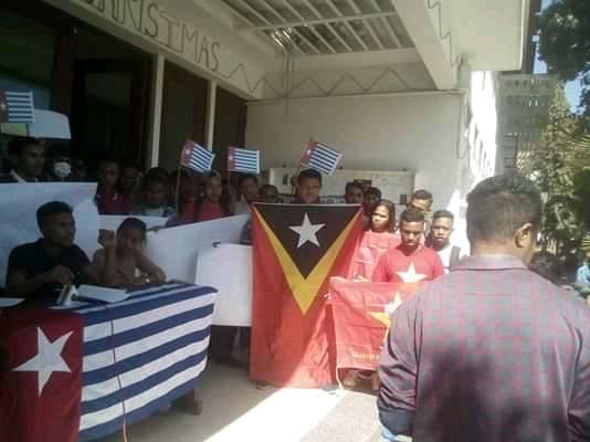 Polisia Hapara Asaun Solidariedade husi KEP ba Povu Papua