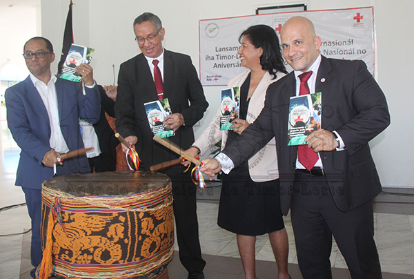 Membru PN Bele Promove Respeitu Lei Umanitáriu Internasionál Liuhosi Livru