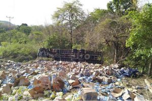 Kamioneta Tula Cesta Bázika “monu” iha Manehat