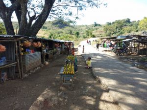 Xefe Suku Oe-leu husu Governu konstrui merkadu lokál  Ilibole