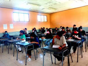 Estudante Viqueque na’in-269 tuir teste asesu UNTL no IPB