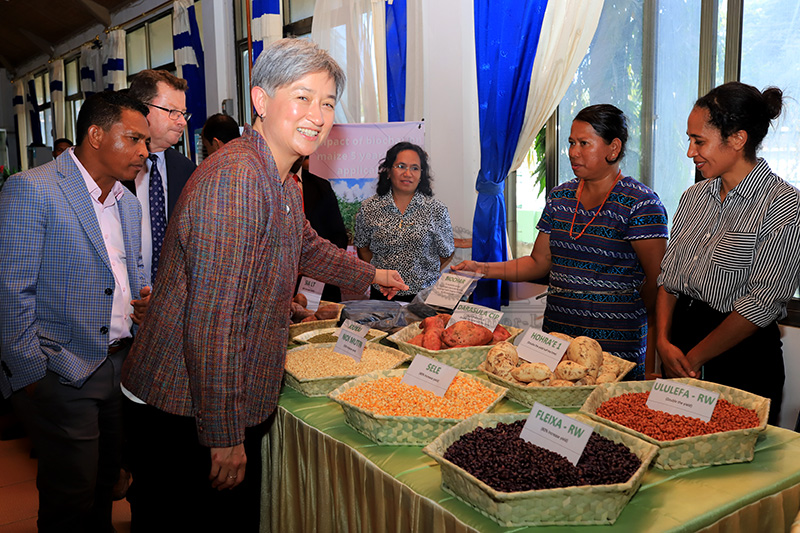 FOTO ATUÁL: Ministra  negósiu estranjeiru Austrália, Penny Wong, vizita MAP no asiste aprezentasaun kulinária