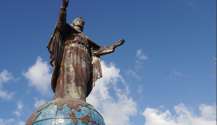 Estatua Cristo Rei, Dili. Imajen/Kobe Dallas