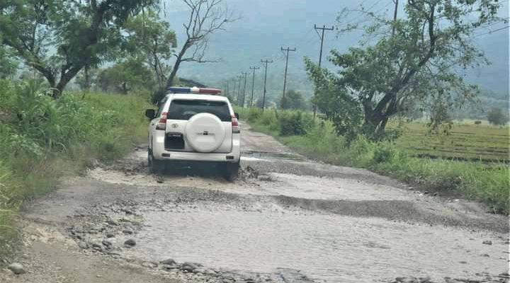 Deputadu sira ‘triste’ haree direta kondisaun estrada Balibo-Maliana