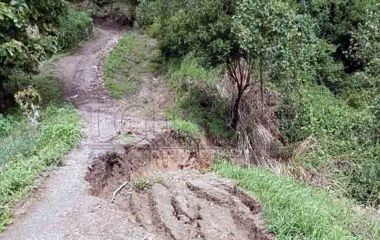 Abitante Fatuberliu preokupa ho kondisaun estrada