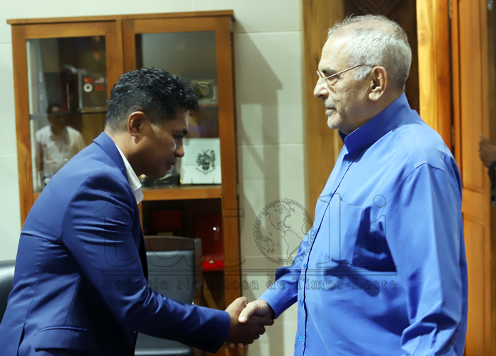 PD preparadu hamutuk ho CNRT forma Governu