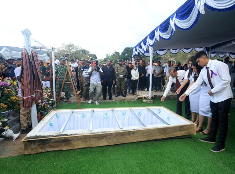 Tau Rai Ikus