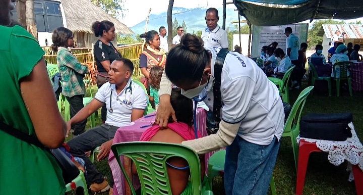 Médiku espesialista fó konsulta ba pasiente 851 iha aldeia Ulussu Viqueque