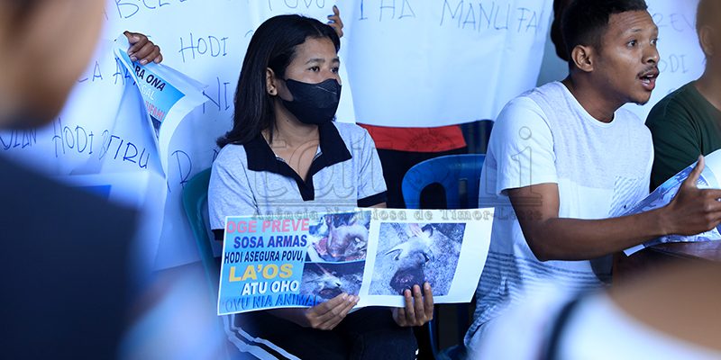FOTO ATUÁL: Konferénsia imprensa relasiona ho kasa ilegál karau komunidade iha Manufahi