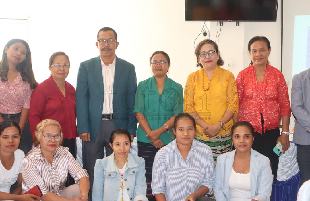 SEI enkoraja feto Bobonaro kompete iha eleisaun suku