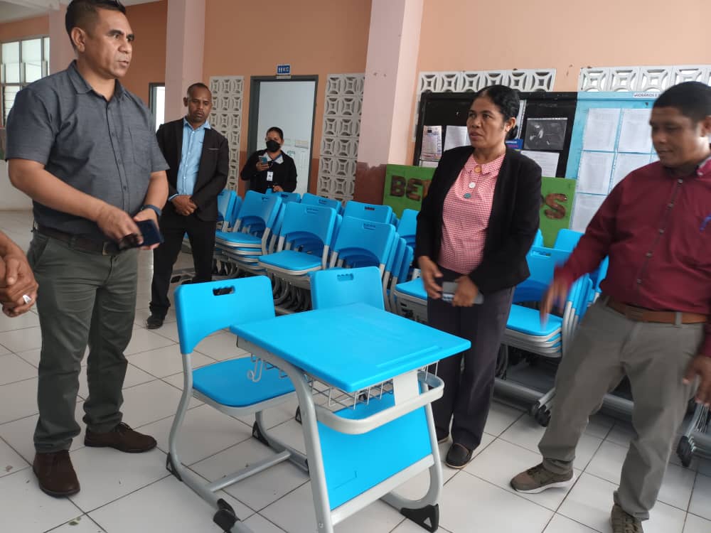 Ministériu Edukasaun apoia mobiliáriu ba eskola tolu iha Oé-Cusse