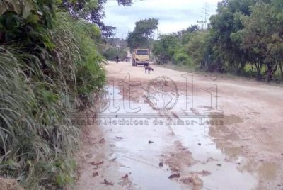 Reparasaun estrada iha Baucau vila apoia husi emprezáriu lokál