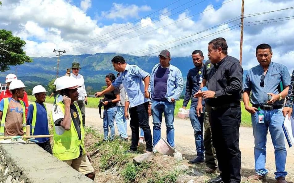 Governu orienta Hutama Karya sobu konstrusaun drainajén iha Maliana