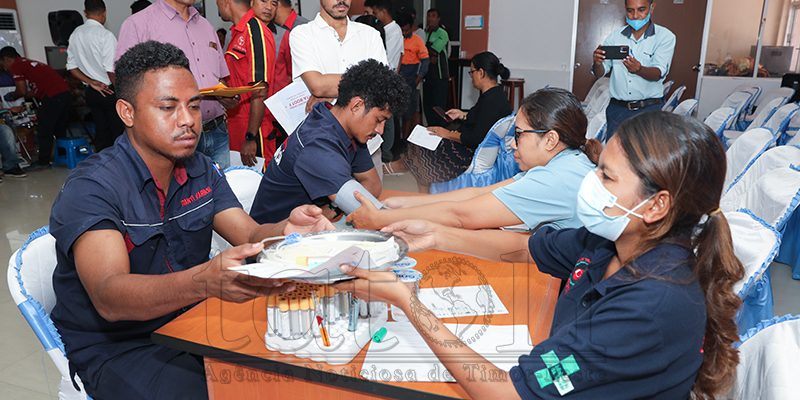 HNGV apoiu raan ba pasiente 700-resin kada fulan