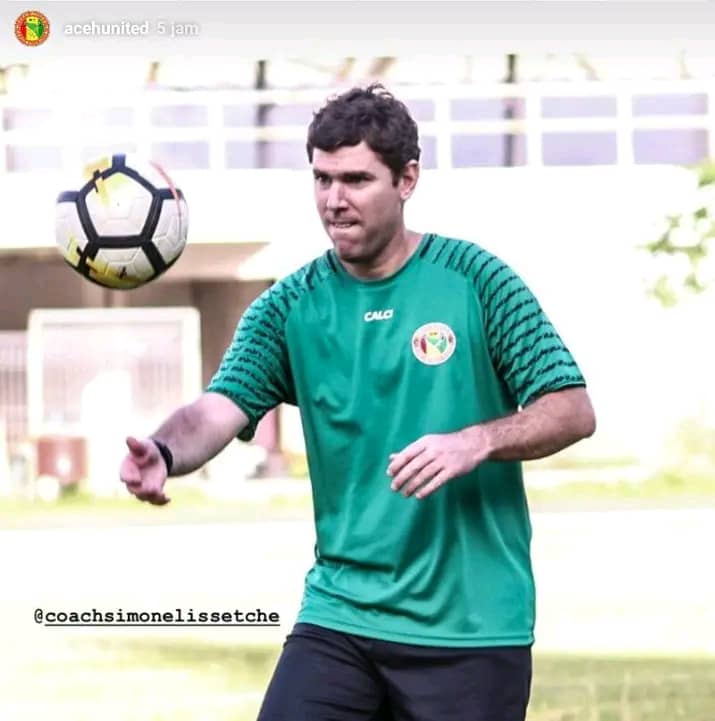 FFTL kontrata fali Simón Elissetche sai treinadór ba selesaun nasionál