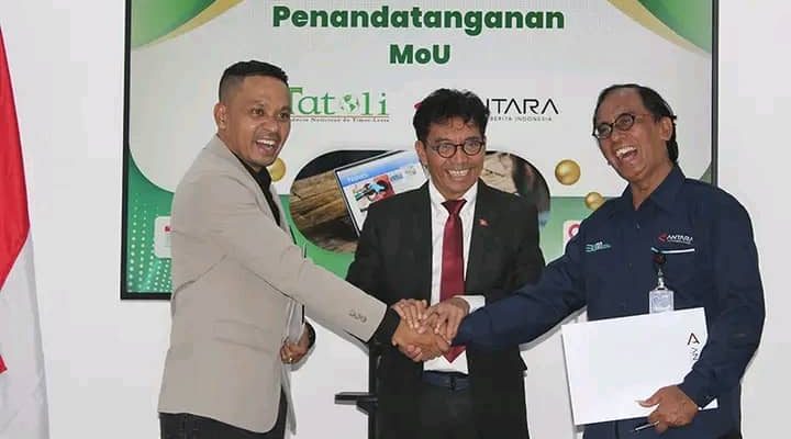 Ajénsia Notisioza TATOLI no ANTARA asina akordu kooperasaun iha Jakarta