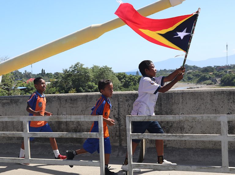 Estudante ho Bandeira1