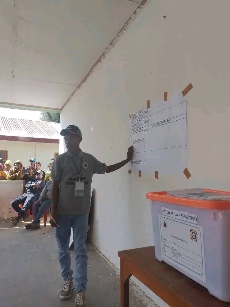 Alarico Almeida eleitu sai Xefe suku Lequitura Aileu