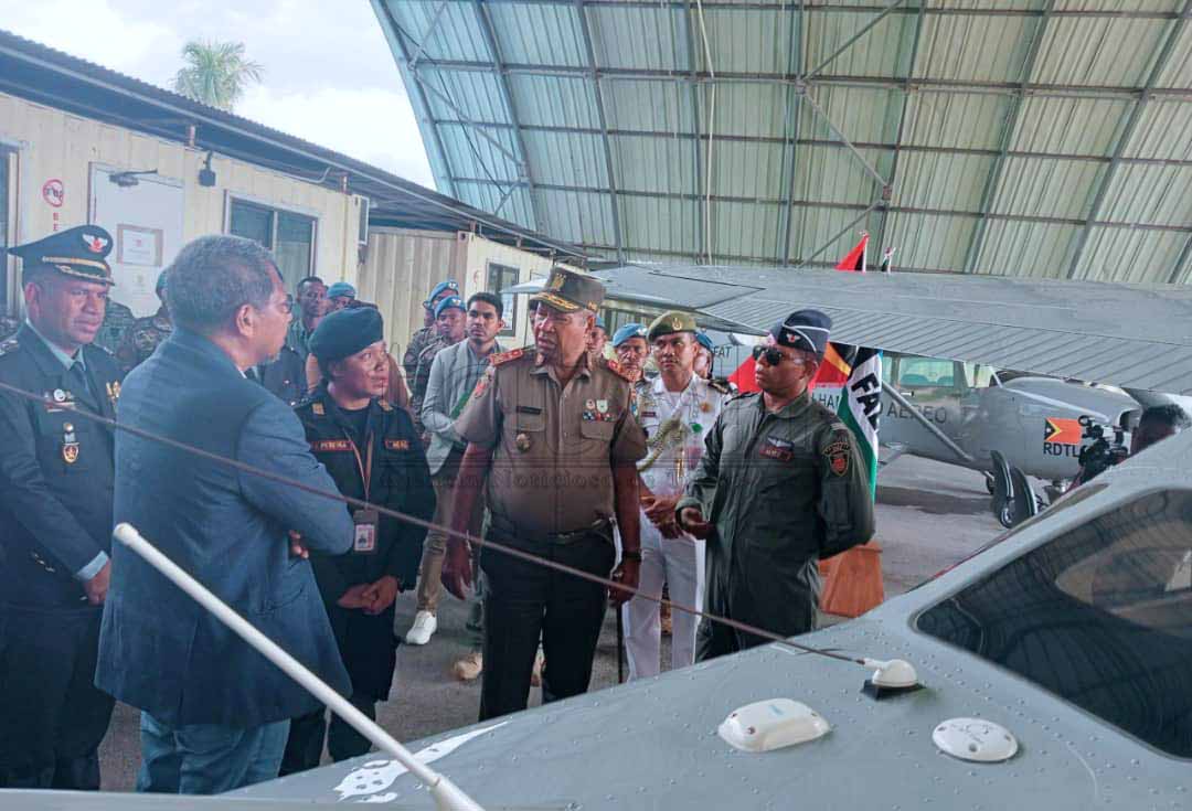 FOTO ATUÁL: Vizita Komponente Navál no Komponente Aero Lijeiria