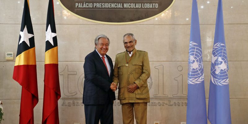 PR Horta kondekora António Guterres ho Orden Timor-Leste Grande-Colar