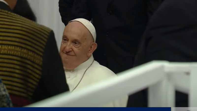 Papa Francisco prezide misa aberta ba sarani 80,000 iha Estádiu Gelora Bung Karno
