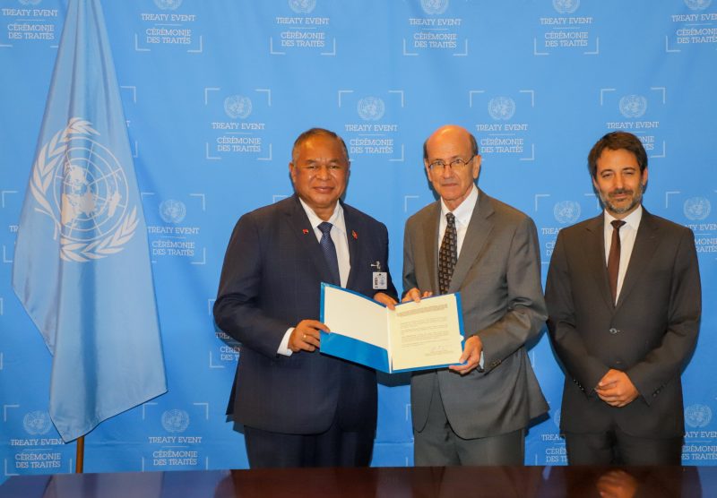 MNEK depozita formalmente ratifikasaun konvensaun ONU ba tratadu tasi