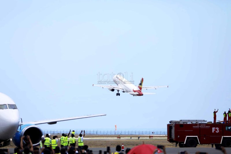 Papa Francisco husik ona Timor-Leste ho Aero Dili