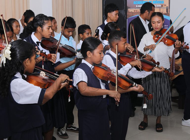 Estudante Akademia Muzika1