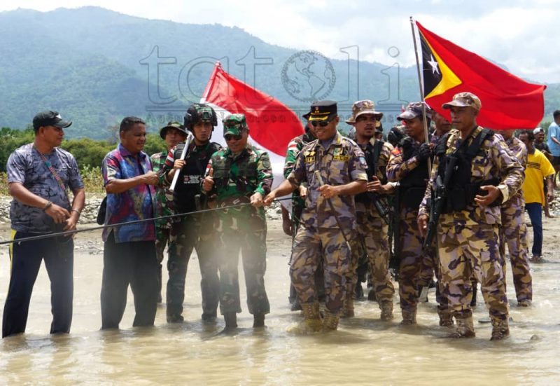 FOTO ATUÁL: UPF ho Satgas-Pamtas hala’o patrullamentu koordenasaun iha fronteira Naktuka