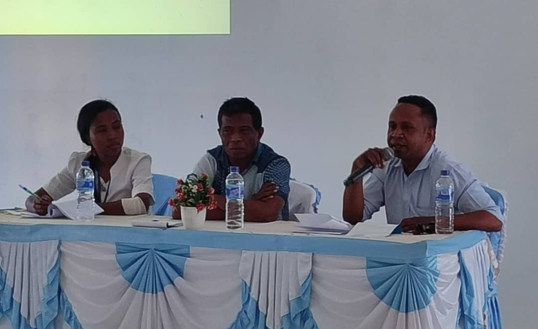 Komputadór iha Konservatóriu Rejistu Sivíl Bobonaru limitadu