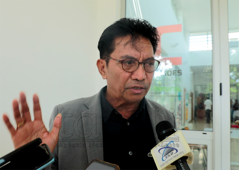 Komete má administrasaun, SEKOMS suspende apoiu ba rádiu komunidade tolu