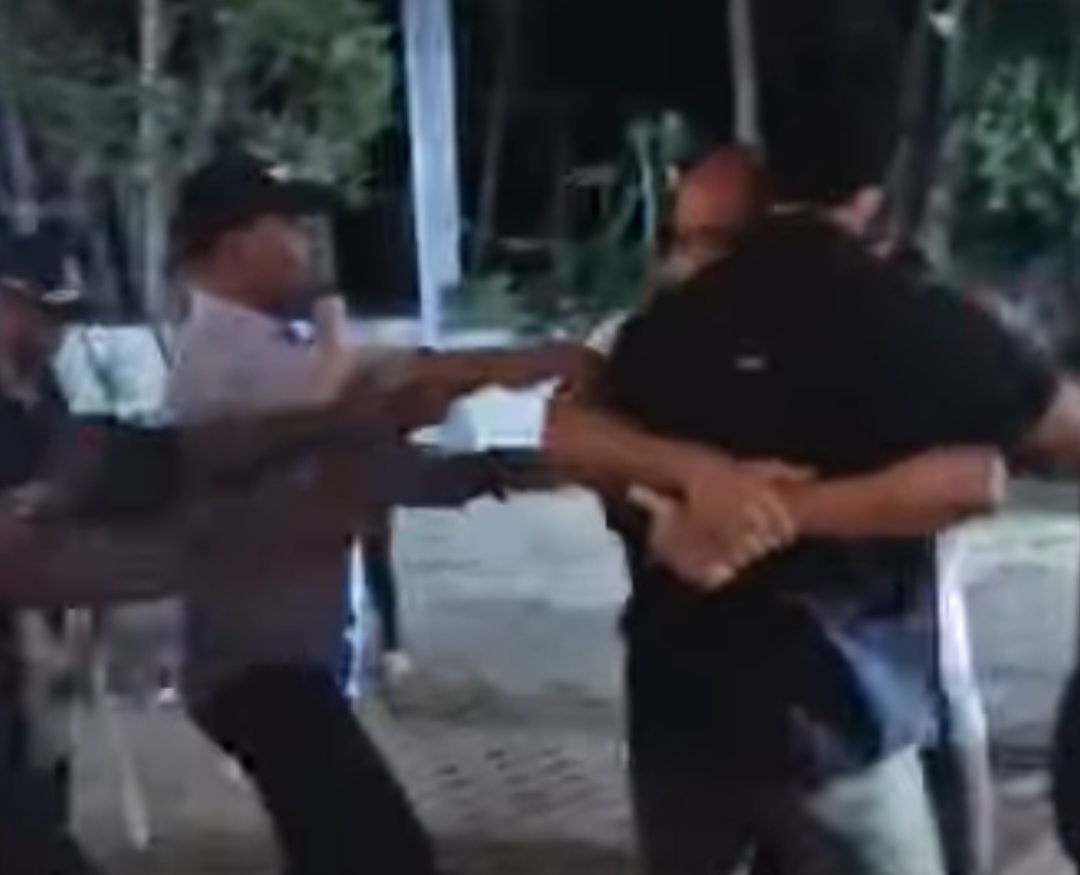 Autoridade seguransa kaptura ona Arnolfo Teves no ohin sei deporta ba nia rai orijen