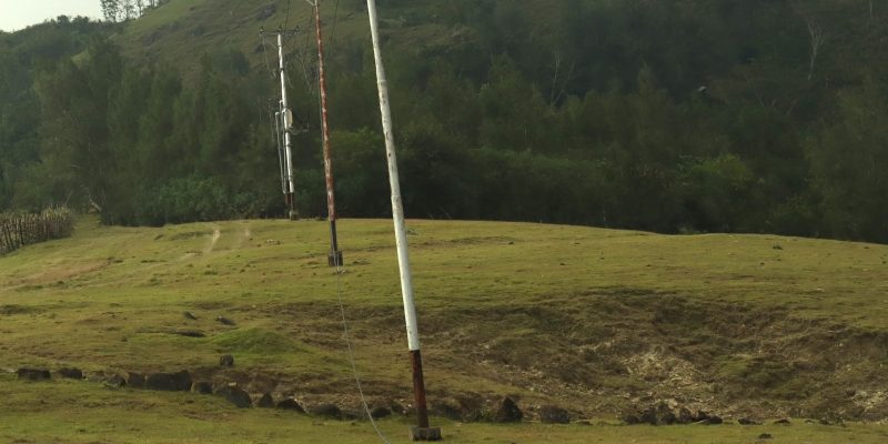 Abitante Pássabe husu EDTL Oekusi hadi’a fiu eletrisidade