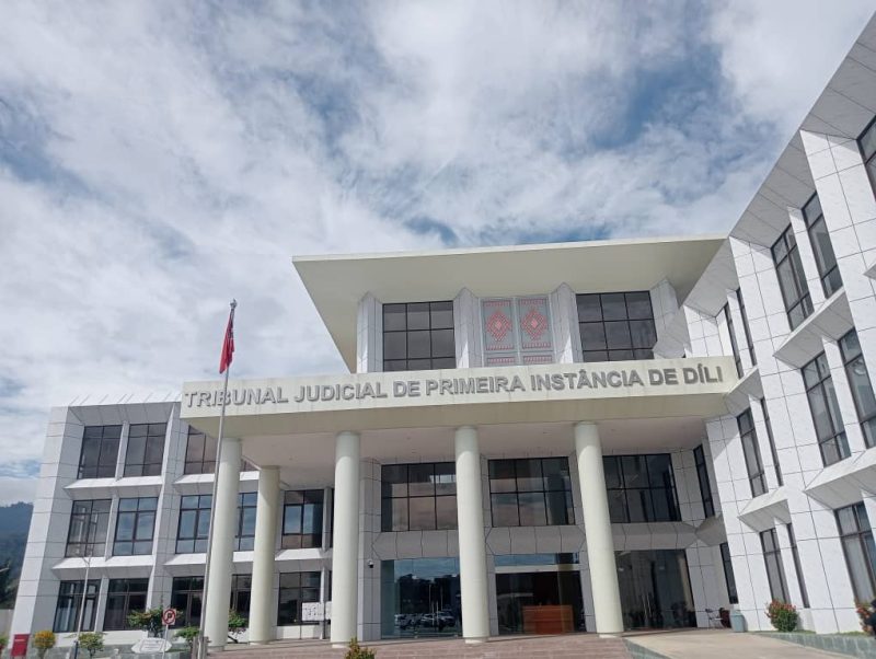 Tribunál aplika medida kausaun ba arguidu na’in-lima ne’ebé lori osan no mina ilegál mai Timor-Leste