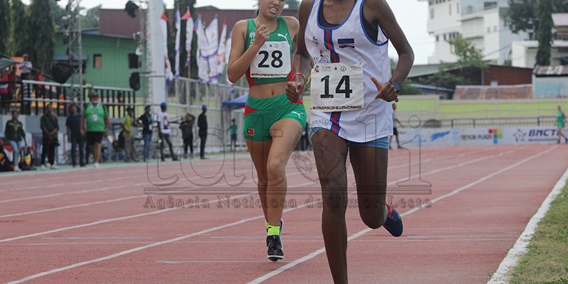 FOTO ATUÁL: Kompetisaun atleta feto halai iha katergória 1500 metrus