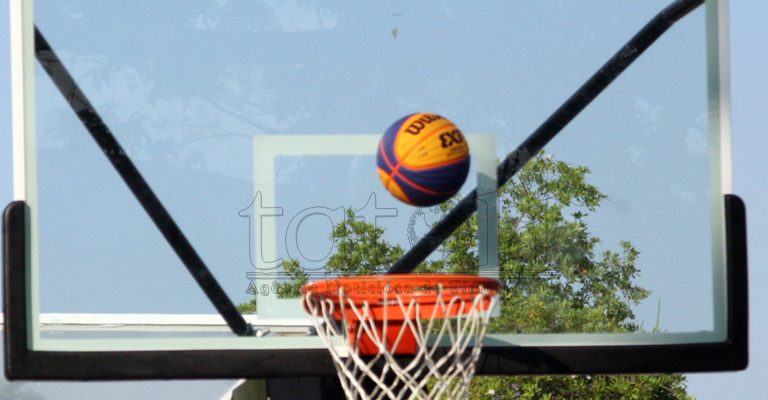 Ekipa basketeból Timor-Leste mane no feto kontinua sofre derota