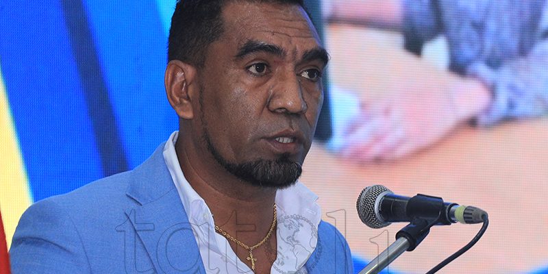 Traballadór rihun 30-resin asesu ona Mobile App 