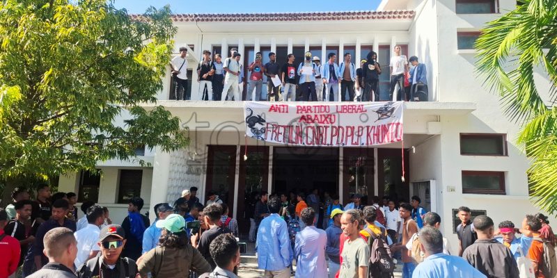 PNTL aprosima EUTL, halo manifestasaun tenke tuir regra no prevene konflitu