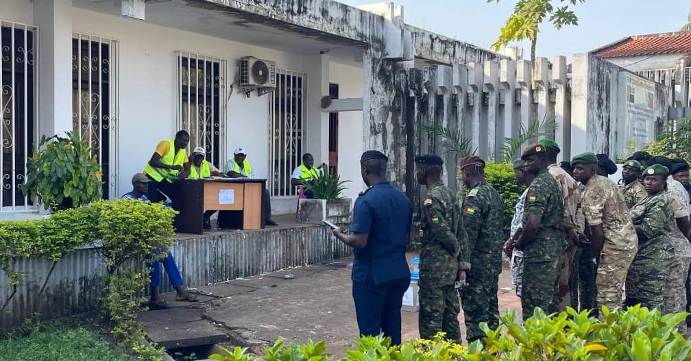 Militár no polísia sira halo votasaun antesipada iha Giné-Bisau