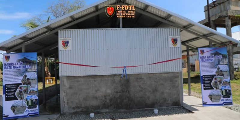 Forsa Austrália entrega kazera rua no toilet ida ba Komponente Navál