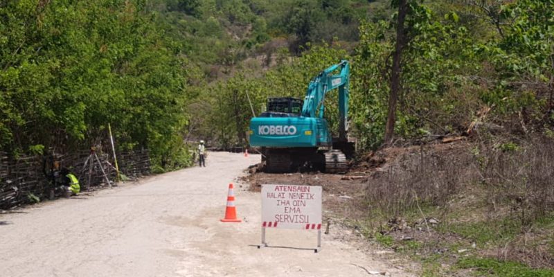 Empreza rua hahú reabilita estrada husi Batugadé-Balibó