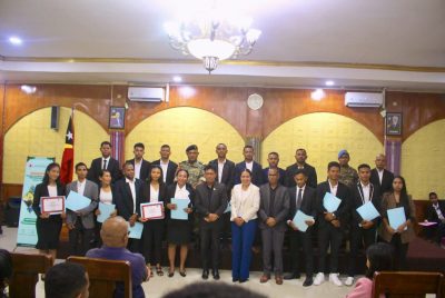 SEKOMS atribui sertifikadu ba formadu na’in-166