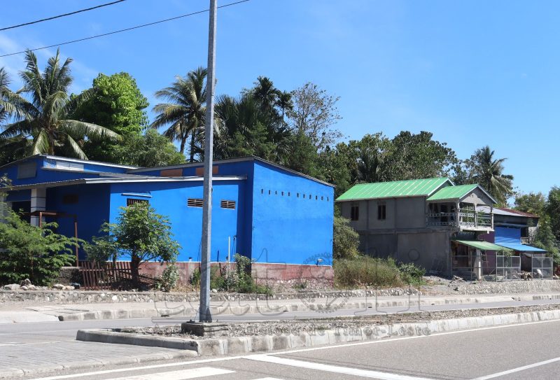 Prazu loron 30 ba uma-kain haat iha merkadu Numbei hamamuk fatin