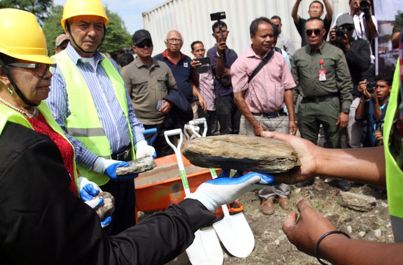 FOTO-ATUÁL : Governu lansa fatuk dahuluk Konstrusaun Inkubasaun Negósiu