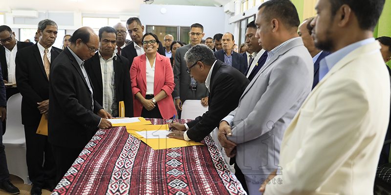 FOTO-ATUÁL : Ministru Agrikultura, Pekuária, Peska no Floresta fó posse ba kargu xefia sira