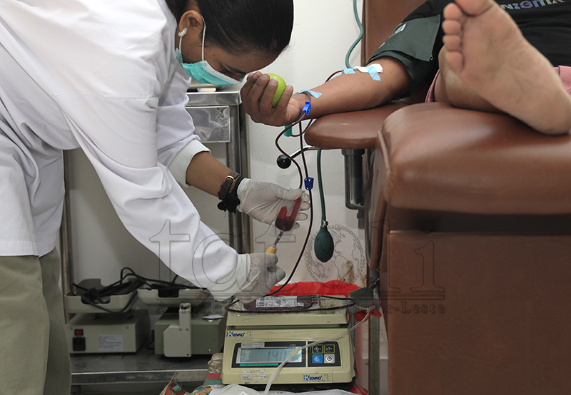 Antigu alunu Jawa-Bali fahe domin liuhusi doasaun raan iha Banco de Sangue