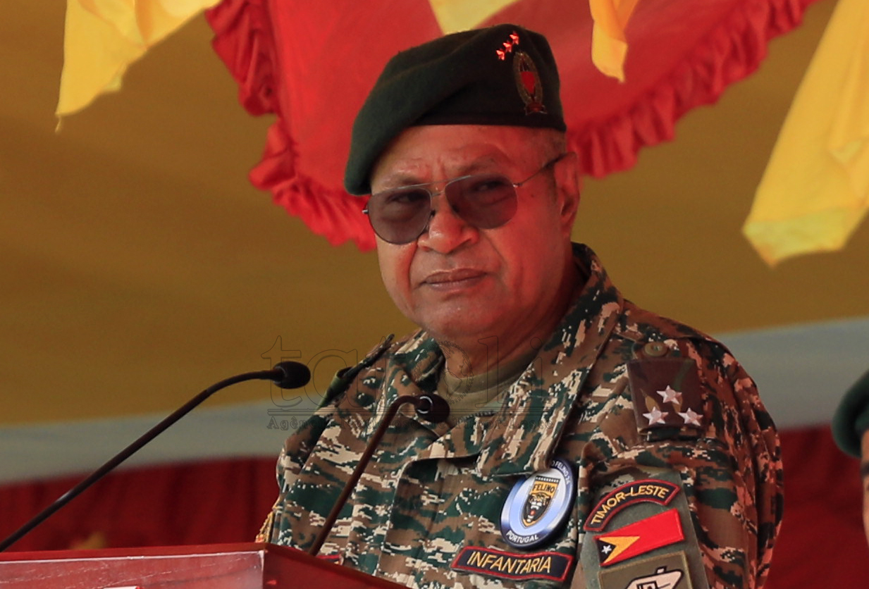 Tenente Jenerál Falur sujere autór livru “Saya mati untuk kemerdekaan” bele suspende distribuisaun