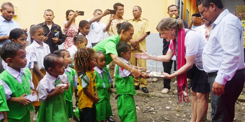 Merenda eskolár ba loron efetivu 64 iha RAEOA lansa ona