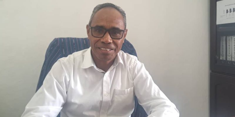 Profesór 159 ho grau baxarelatu sei transfere ba hanorin ensinu báziku